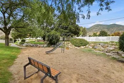 130 W Pheasantbrook Dr, Centerville, UT 84014 - Photo 27