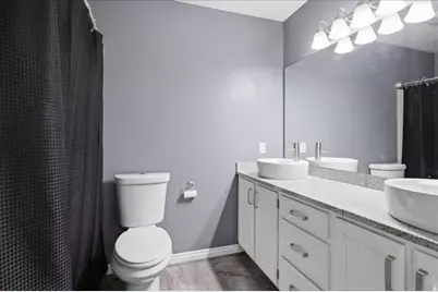 1065 Eastgate Dr, Provo, UT 84606 - Photo 9