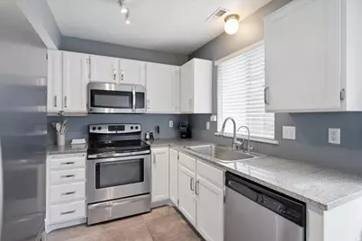 1065 Eastgate Dr, Provo, UT 84606 - Photo 7