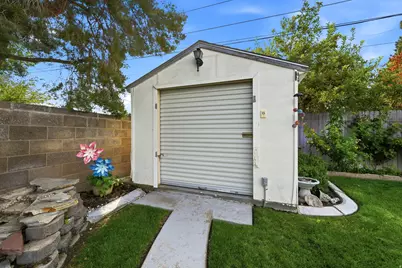 589 N Nelson Ave E, Tooele, UT 84074 - Photo 33