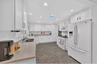 589 N Nelson Ave E, Tooele, UT 84074 - Photo 9