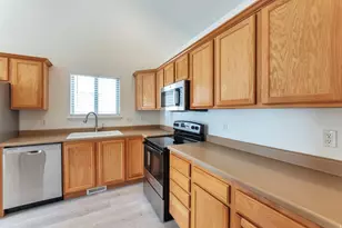 201 W 1160 N, Tooele, UT 84074 - Photo 11