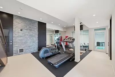 2558 S Scenic Dr E, Salt Lake City, UT 84109 - Photo 31