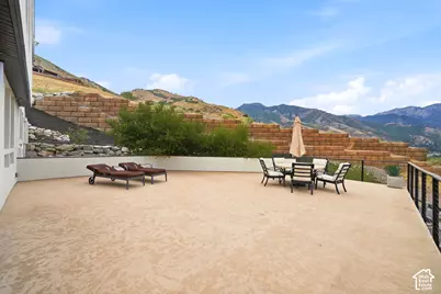 2558 S Scenic Dr E, Salt Lake City, UT 84109 - Photo 61