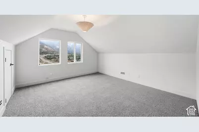 2558 S Scenic Dr E, Salt Lake City, UT 84109 - Photo 51
