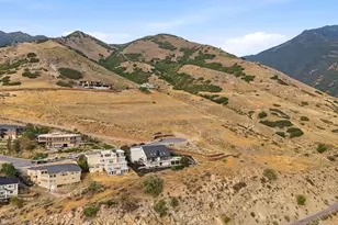 2558 S Scenic Dr E, Salt Lake City, UT 84109 - Photo 77