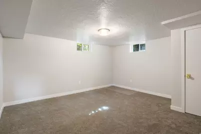 353 W 440 S, Tooele, UT 84074 - Photo 21