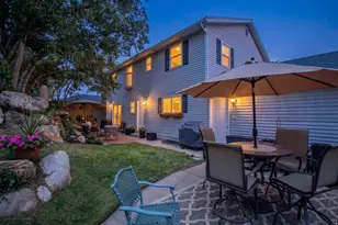3636 E Macintosh Ln S, Cottonwood Heights, UT 84121 - Photo 43