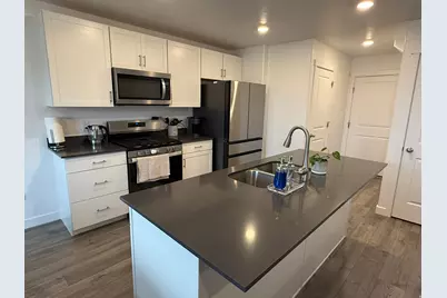 1218 W Hidden Spring Dr, Santaquin, UT 84655 - Photo 9