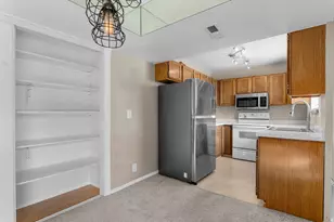 7721 S Briarsprings Dr, Midvale, UT 84047 - Photo 9