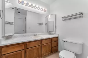 7721 S Briarsprings Dr, Midvale, UT 84047 - Photo 15