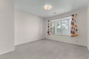 7721 S Briarsprings Dr, Midvale, UT 84047 - Photo 17