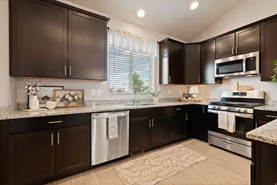 4069 W Penstemon Way, Lehi, UT 84048 - Photo 11