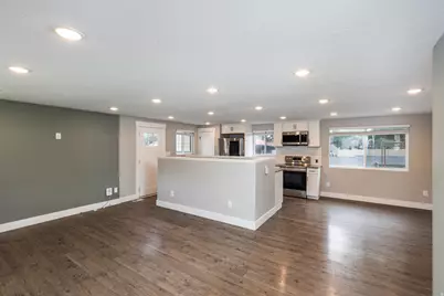 661 E Wyandotte Ave, Sandy, UT 84070 - Photo 3