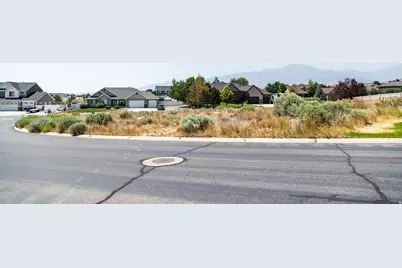 9330 N Horizon Dr, Eagle Mountain, UT 84005 - Photo 15