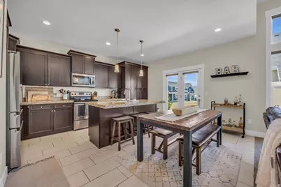 9246 S Rose Cottage Way E, Sandy, UT 84094 - Photo 5