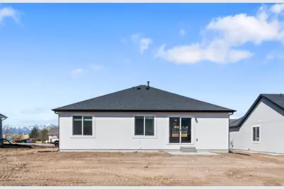 549 W 760 N #212, Tremonton, UT 84337 - Photo 3