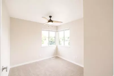 1621 N Pages Pl, Bountiful, UT 84010 - Photo 17