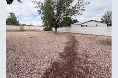 512 S 2500 W, Vernal, UT 84078 - Photo 3