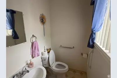 512 S 2500 W, Vernal, UT 84078 - Photo 17