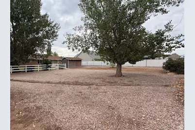 512 S 2500 W, Vernal, UT 84078 - Photo 11