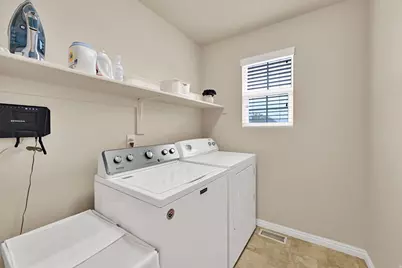 706 W 1045 N, Centerville, UT 84014 - Photo 19