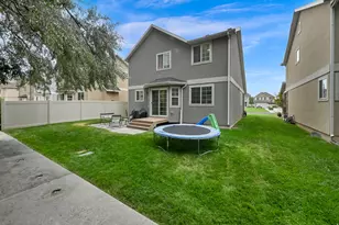 706 W 1045 N, Centerville, UT 84014 - Photo 21