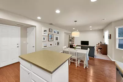 706 W 1045 N, Centerville, UT 84014 - Photo 9