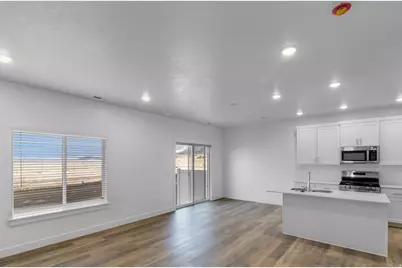 847 S 380 E, Smithfield, UT 84335 - Photo 3