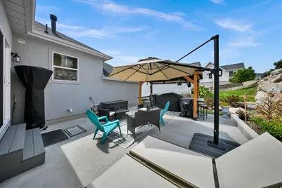 1686 N Emerald Dr, Layton, UT 84040 - Photo 31
