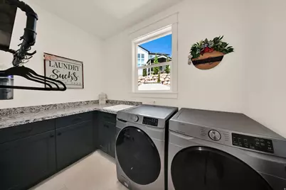 1686 N Emerald Dr, Layton, UT 84040 - Photo 19