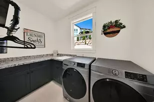 1686 N Emerald Dr, Layton, UT 84040 - Photo 19