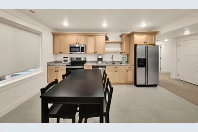 1686 N Emerald Dr, Layton, UT 84040 - Photo 23
