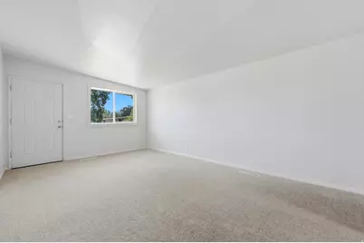 718 E 800 N, Ogden, UT 84404 - Photo 5