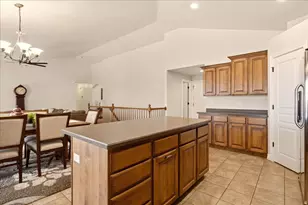 479 W 3500 N, Pleasant View, UT 84414 - Photo 13