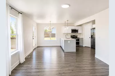 10463 N Doral Dr, Cedar Hills, UT 84062 - Photo 3