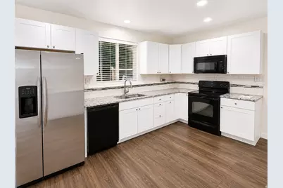 10463 N Doral Dr, Cedar Hills, UT 84062 - Photo 9