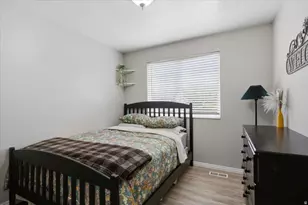 2131 N 850 W, Clinton, UT 84015 - Photo 15