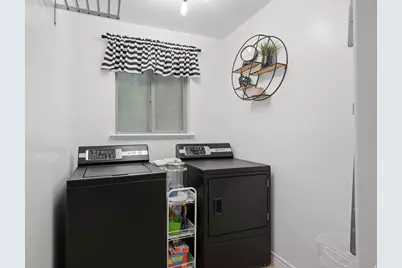1261 W 1950 S, Syracuse, UT 84075 - Photo 35