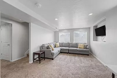 581 W Crenshaw Ct N, Saratoga Springs, UT 84045 - Photo 21