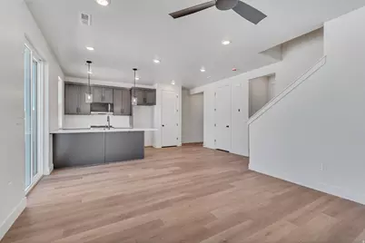 642 E Garden Grove Dr #337, Eagle Mountain, UT 84005 - Photo 5
