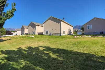 655 N Greystone Way E, Tooele, UT 84074 - Photo 19