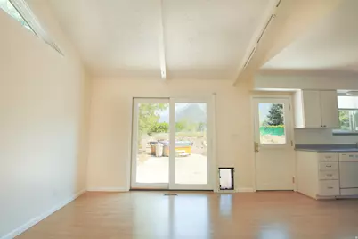 9775 S Granite View Dr, Sandy, UT 84092 - Photo 5