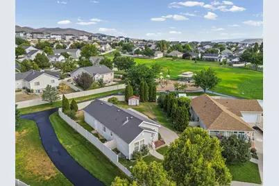 438 W Plum Pl, Saratoga Springs, UT 84045 - Photo 29