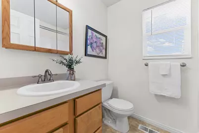438 W Plum Pl, Saratoga Springs, UT 84045 - Photo 11