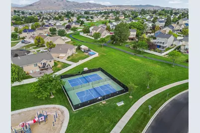 438 W Plum Pl, Saratoga Springs, UT 84045 - Photo 39
