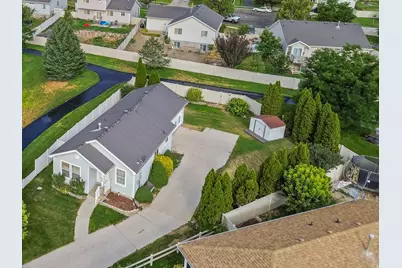 438 W Plum Pl, Saratoga Springs, UT 84045 - Photo 33