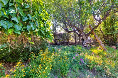 85 E 300 N, Moab, UT 84532 - Photo 17