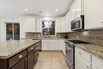 11334 S 2450 W, South Jordan, UT 84095 - Photo 17