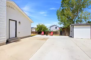 8340 W Danbury Dr, Magna, UT 84044 - Photo 25